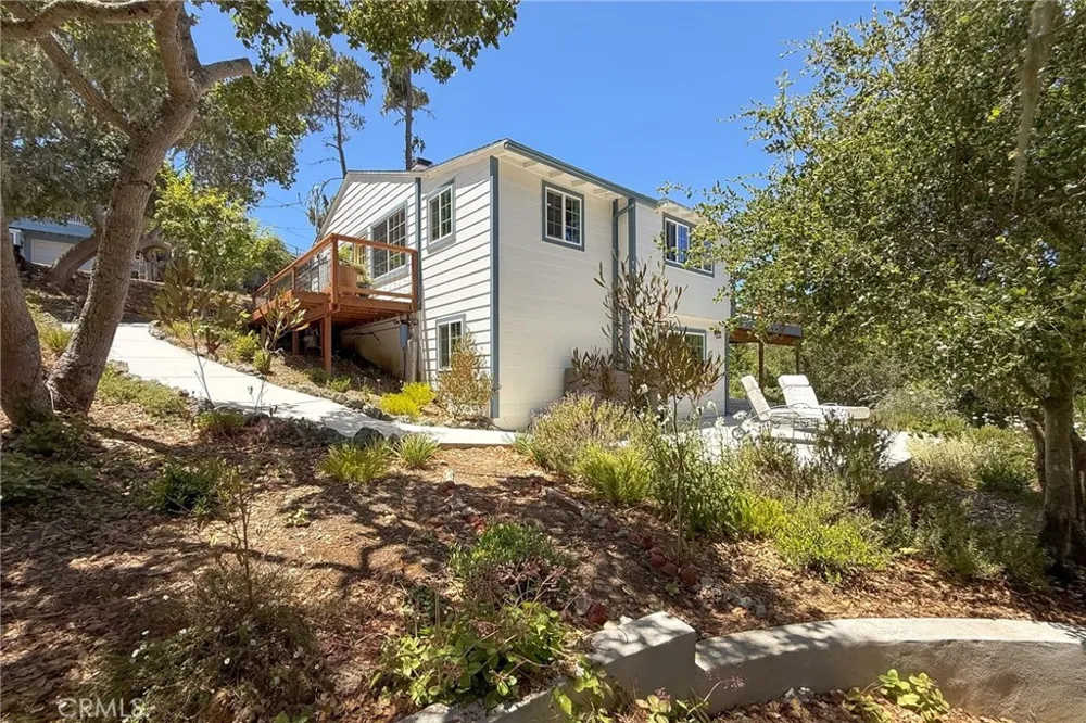 5230 Plymouth Street Cambria, CA 93428