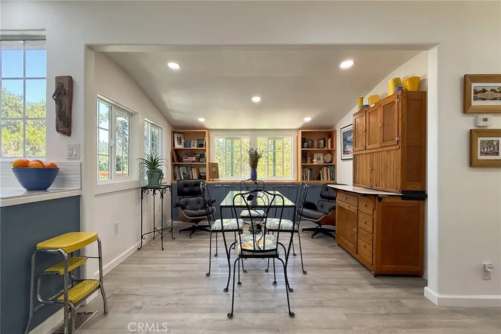 5230 Plymouth Street Cambria, CA 93428