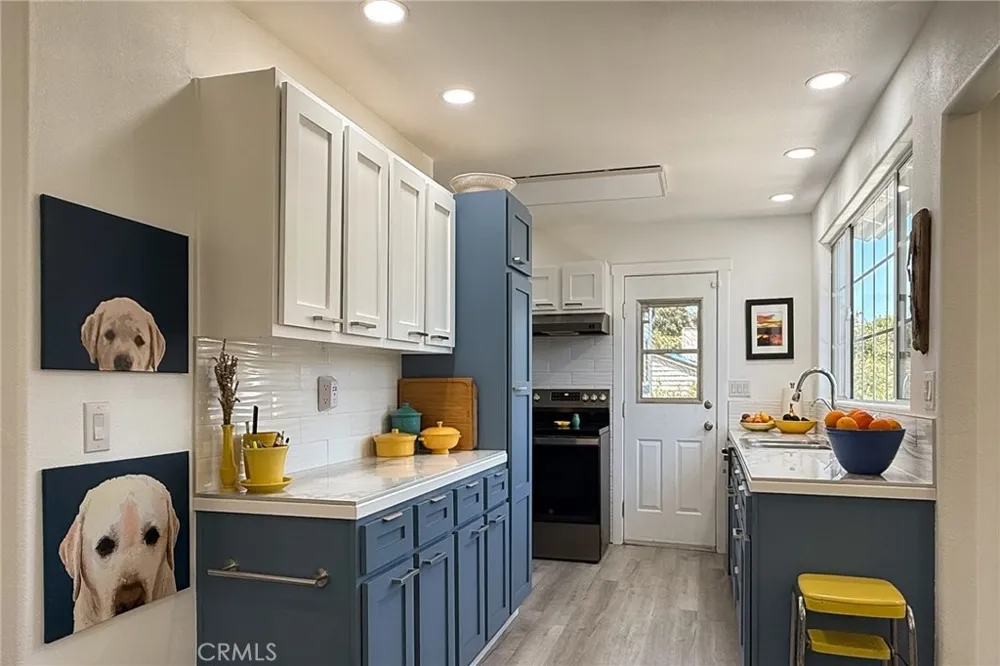 5230 Plymouth Street Cambria, CA 93428