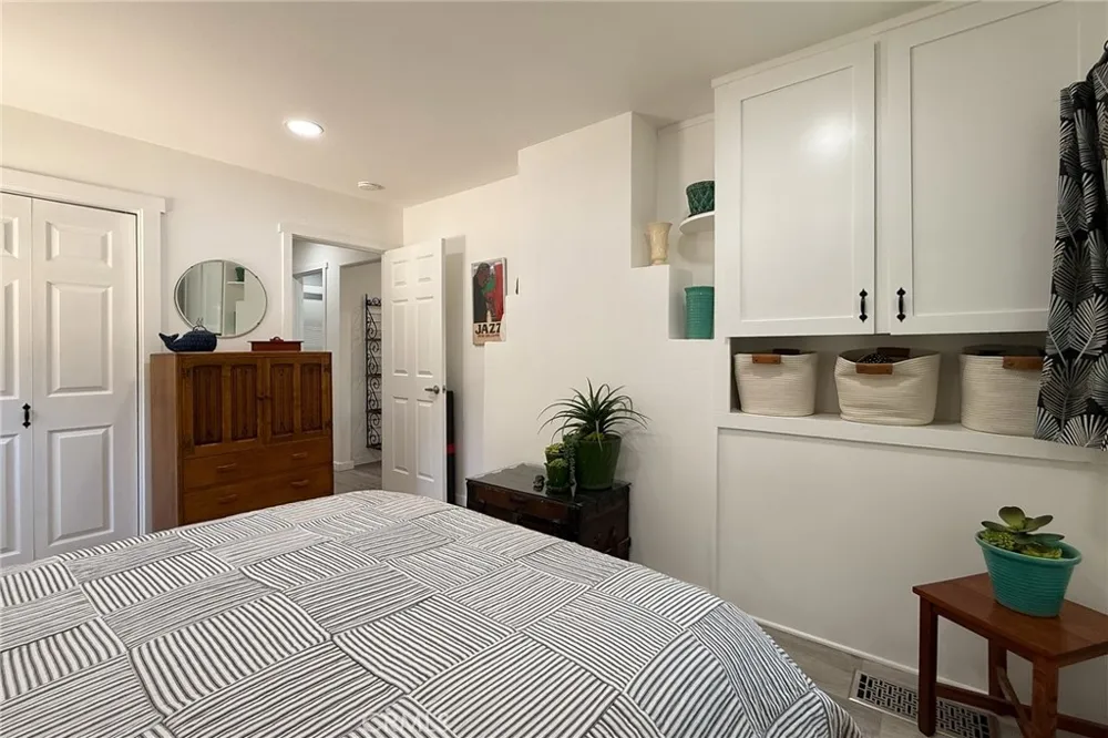 5230 Plymouth Street Cambria, CA 93428