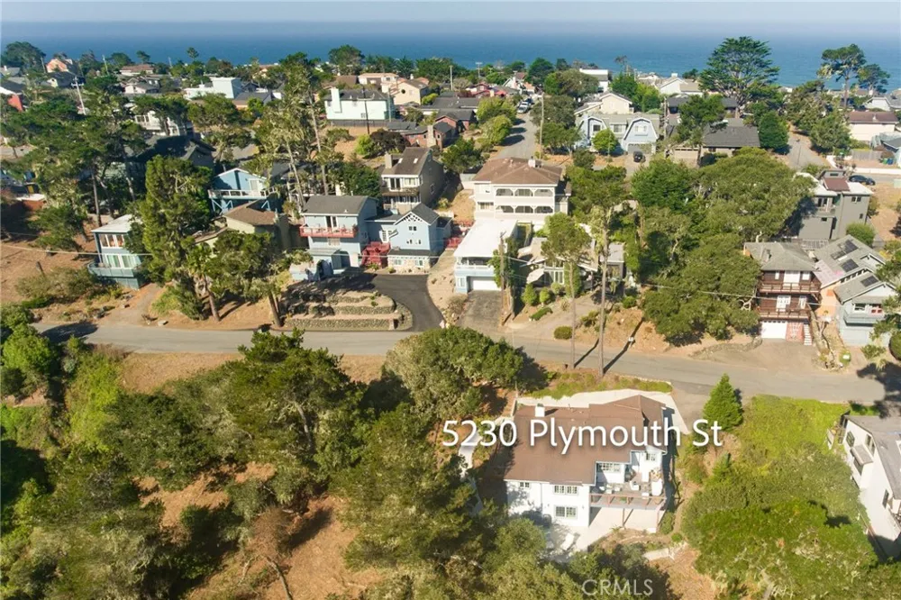5230 Plymouth Street Cambria, CA 93428