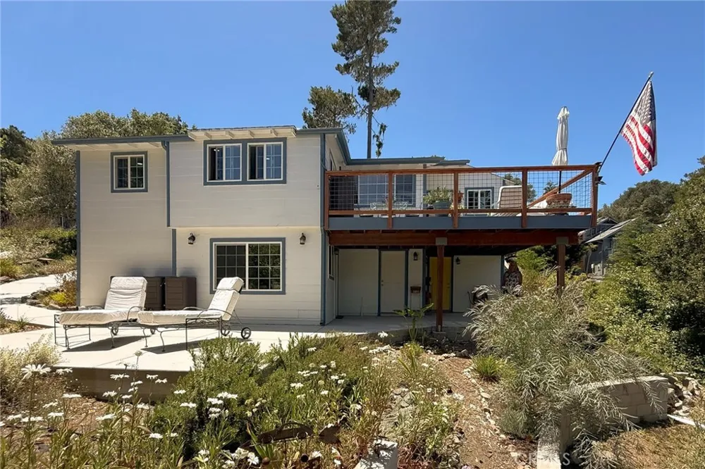 5230 Plymouth Street Cambria, CA 93428