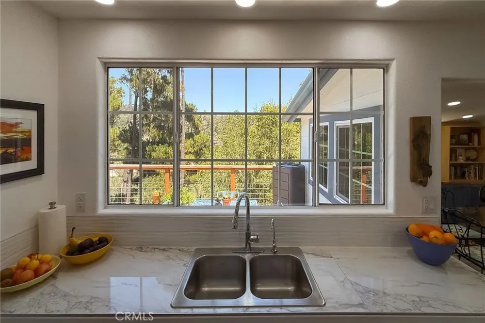 5230 Plymouth Street Cambria, CA 93428