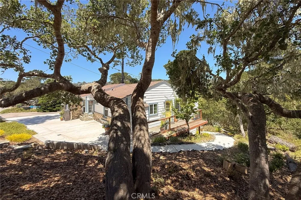 5230 Plymouth Street Cambria, CA 93428