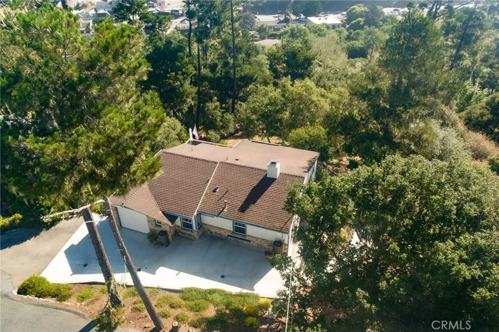 5230 Plymouth Street Cambria, CA 93428