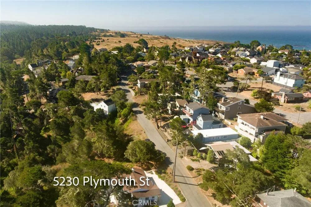5230 Plymouth Street Cambria, CA 93428