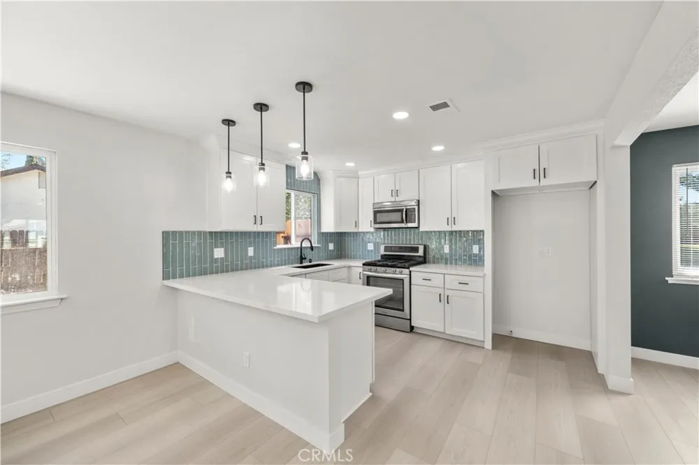 4222 Glascow North Highlands, CA 95660