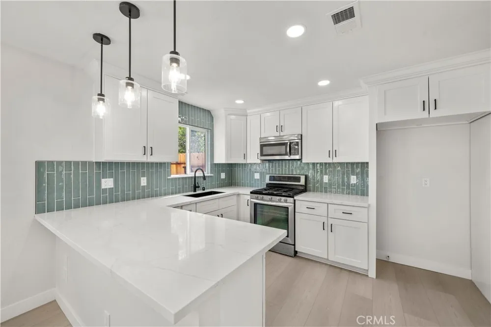 4222 Glascow North Highlands, CA 95660