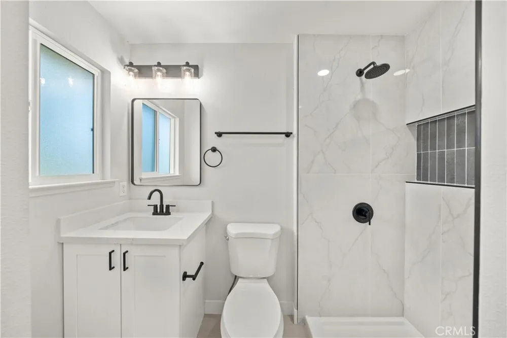 4222 Glascow North Highlands, CA 95660