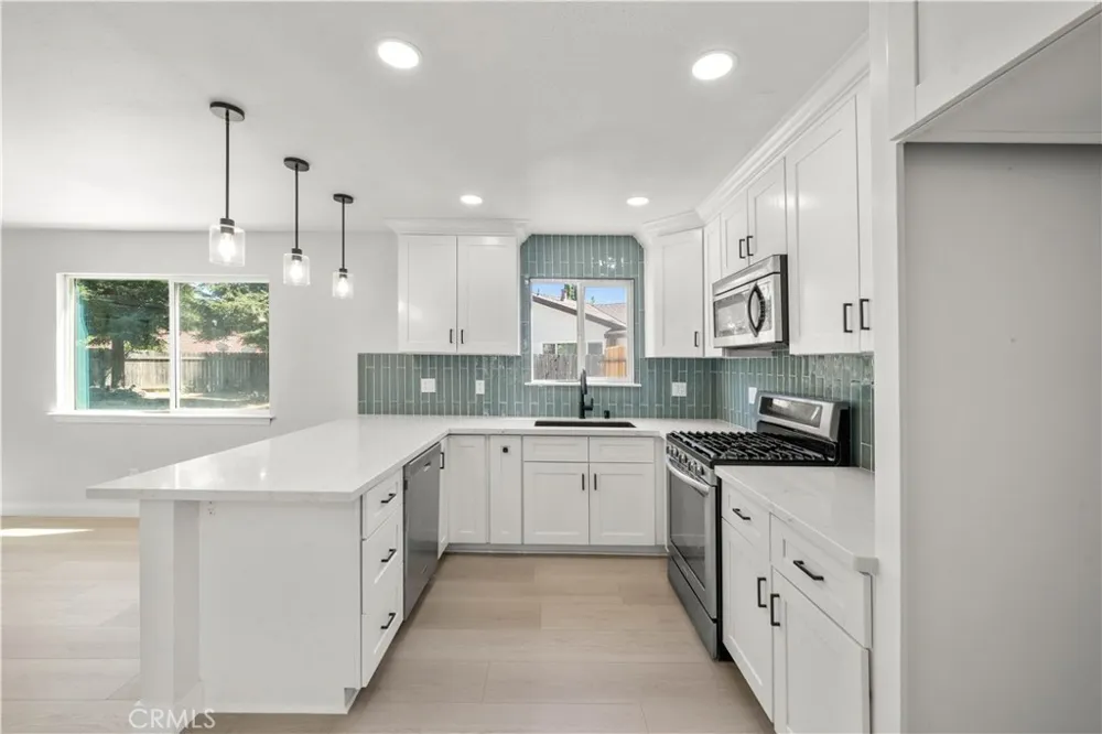4222 Glascow North Highlands, CA 95660