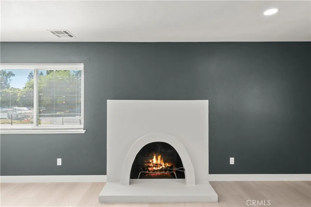 4222 Glascow North Highlands, CA 95660