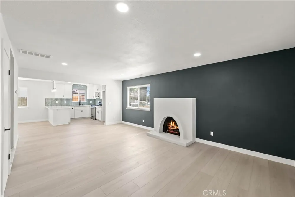 4222 Glascow North Highlands, CA 95660