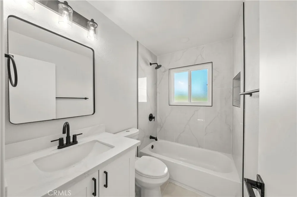 4222 Glascow North Highlands, CA 95660