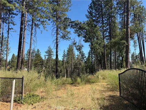 5884 Boeta Court