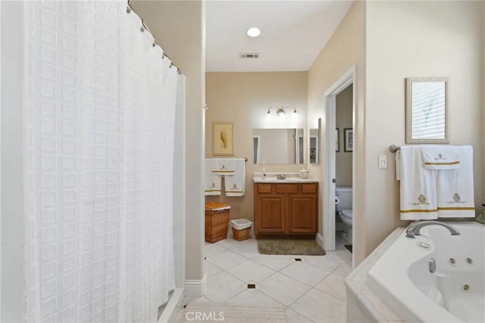 29529 CA 299 East Round Mountain, CA 96065