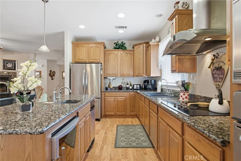 29529 CA 299 East Round Mountain, CA 96065