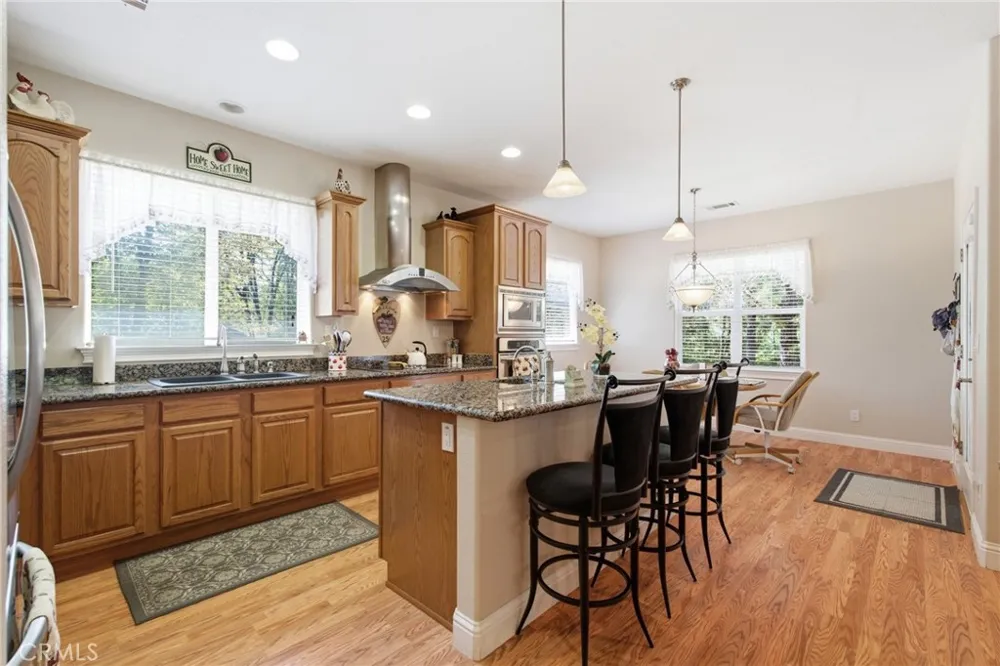 29529 CA 299 East Round Mountain, CA 96065