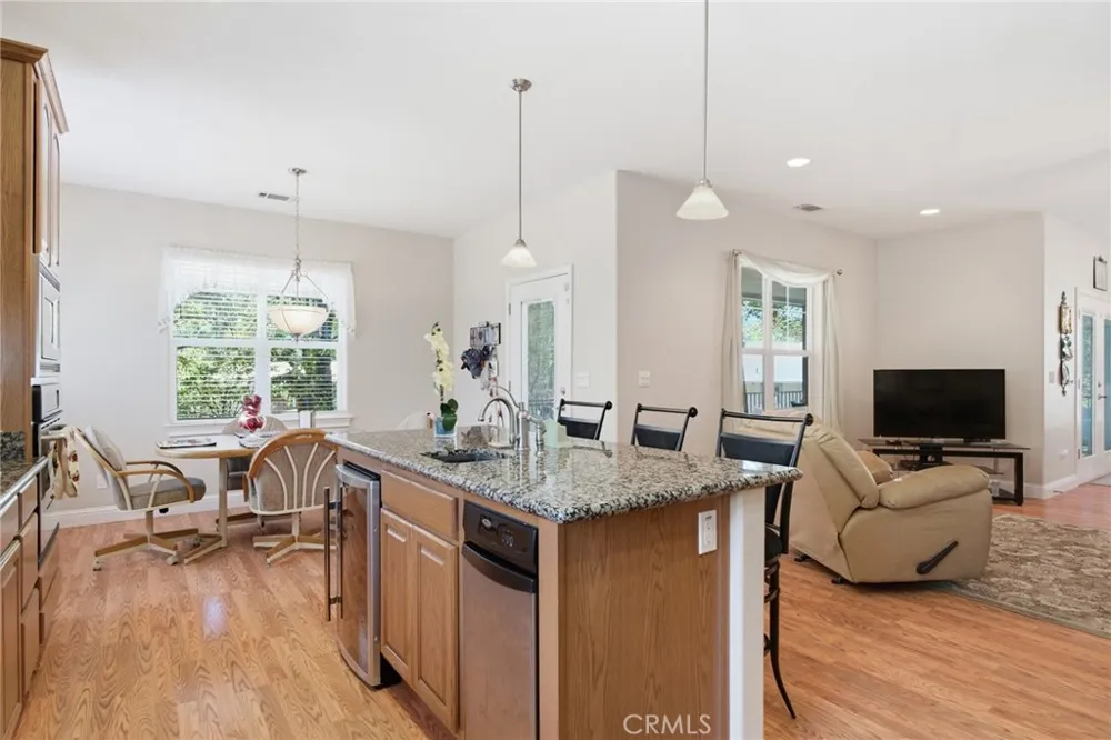29529 CA 299 East Round Mountain, CA 96065