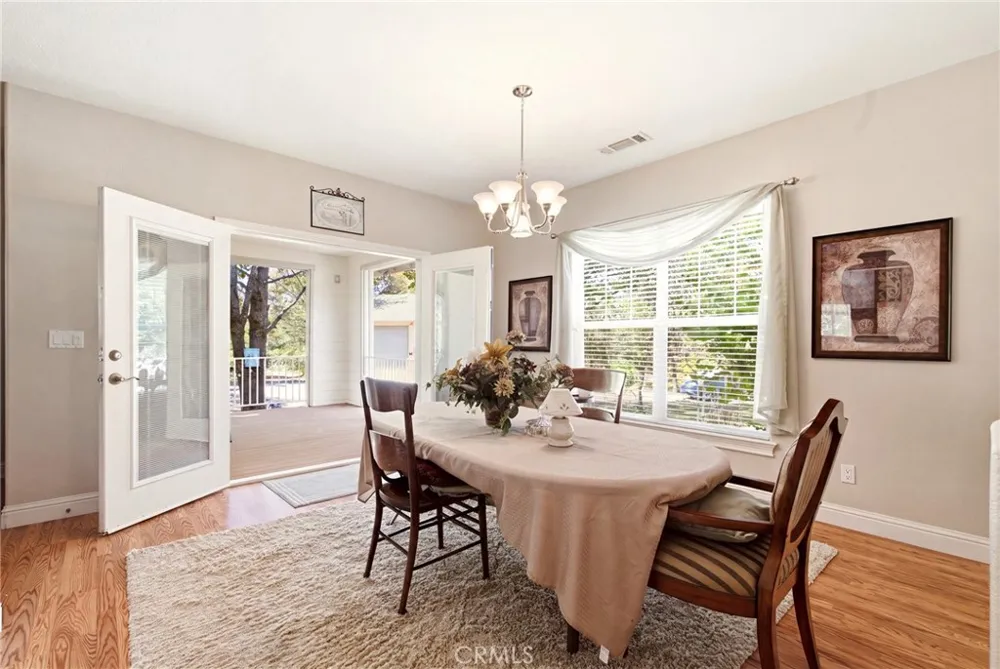 29529 CA 299 East Round Mountain, CA 96065