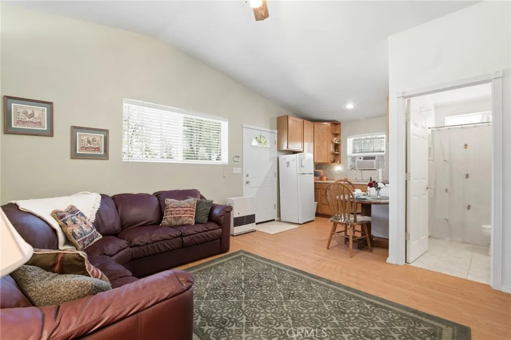 29529 CA 299 East Round Mountain, CA 96065