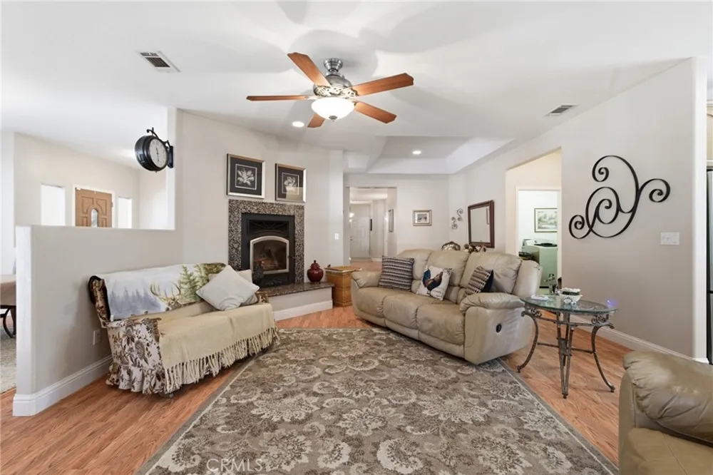 29529 CA 299 East Round Mountain, CA 96065