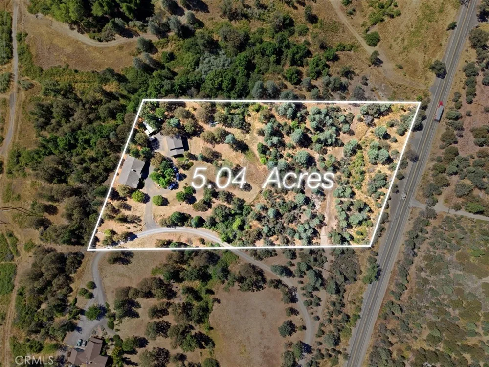 29529 CA 299 East Round Mountain, CA 96065