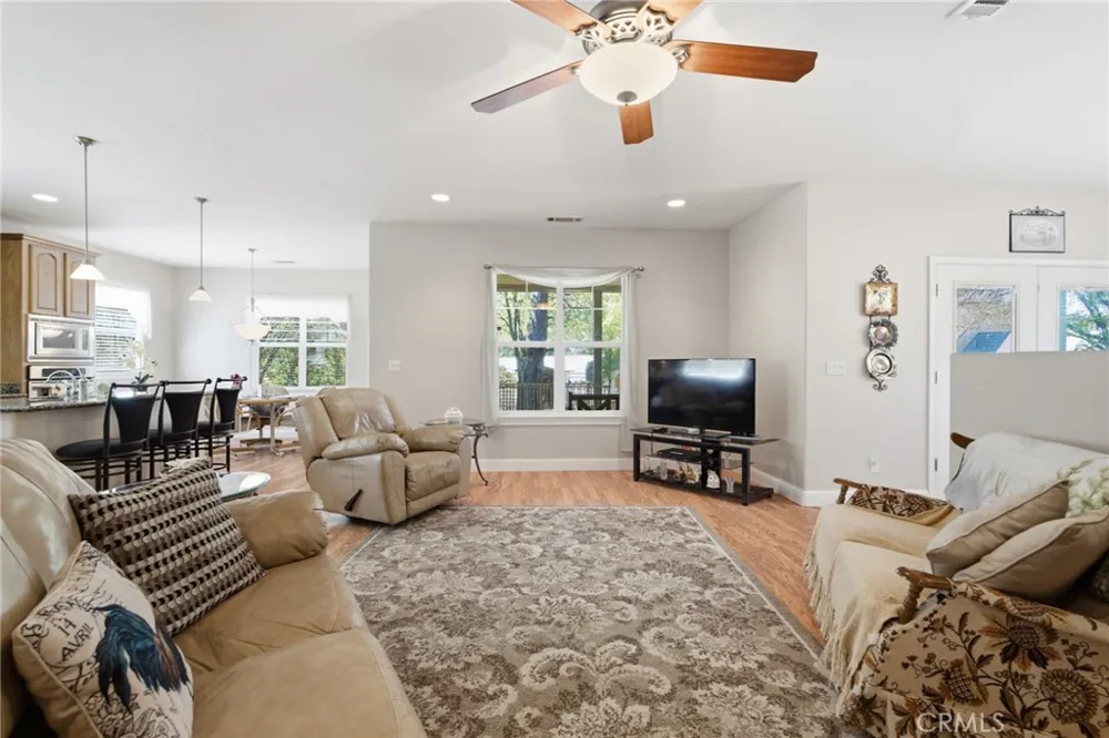 29529 CA 299 East Round Mountain, CA 96065