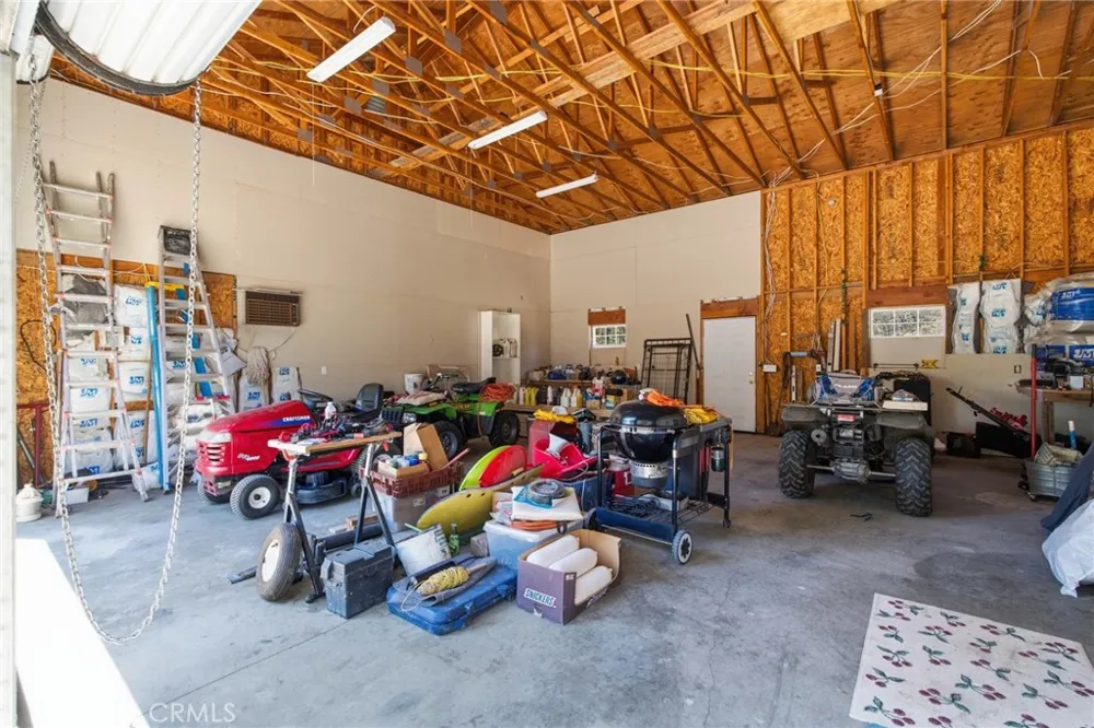 29529 CA 299 East Round Mountain, CA 96065