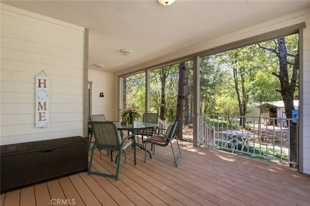 29529 CA 299 East Round Mountain, CA 96065