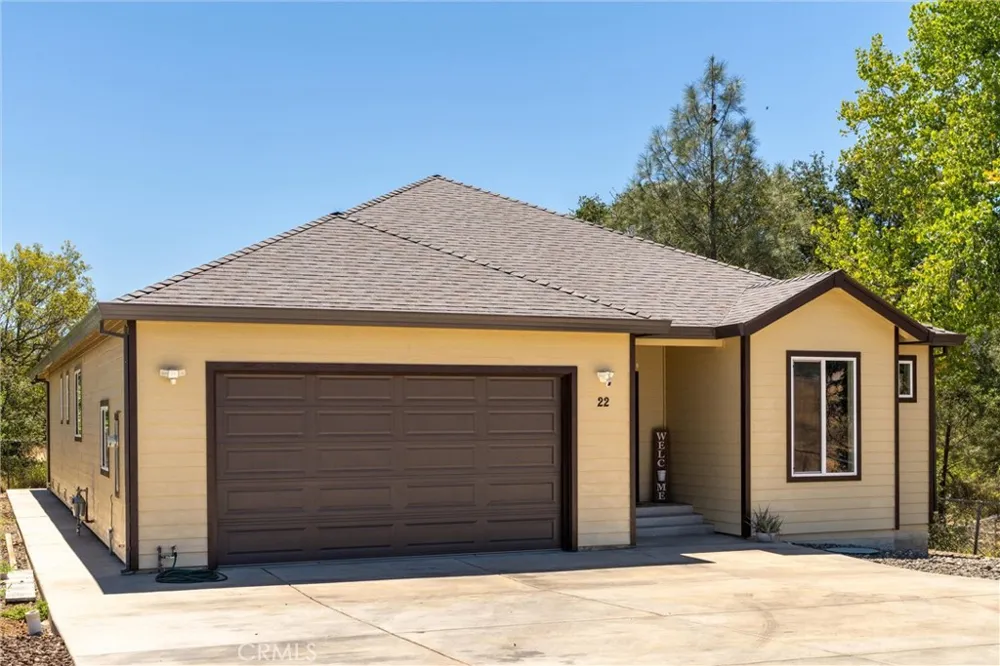 22 Pleasant Oak Oroville, CA 95966