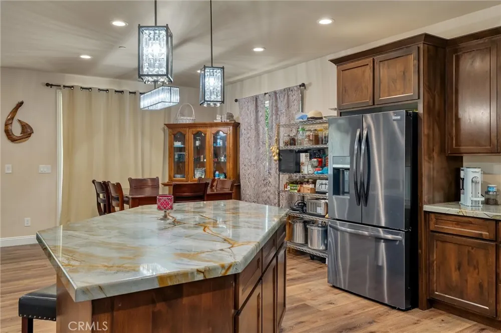 22 Pleasant Oak Oroville, CA 95966
