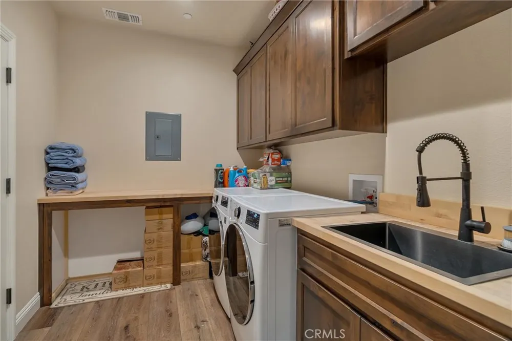 22 Pleasant Oak Oroville, CA 95966