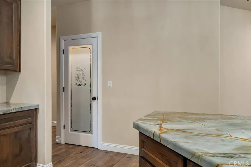 22 Pleasant Oak Oroville, CA 95966