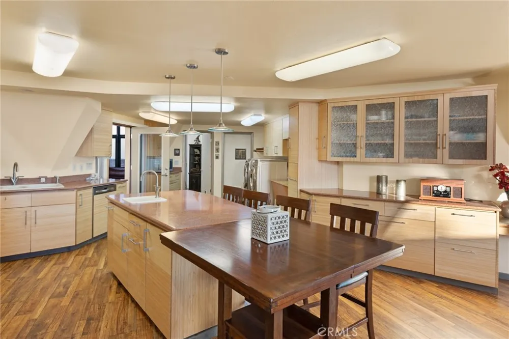 4625 Dear Abby Road Forest Ranch, CA 95942