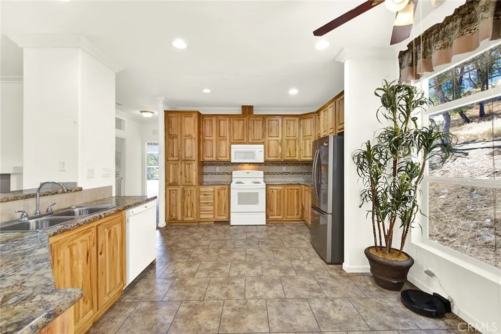 7455 HUMBOLDT Corning, CA 96021