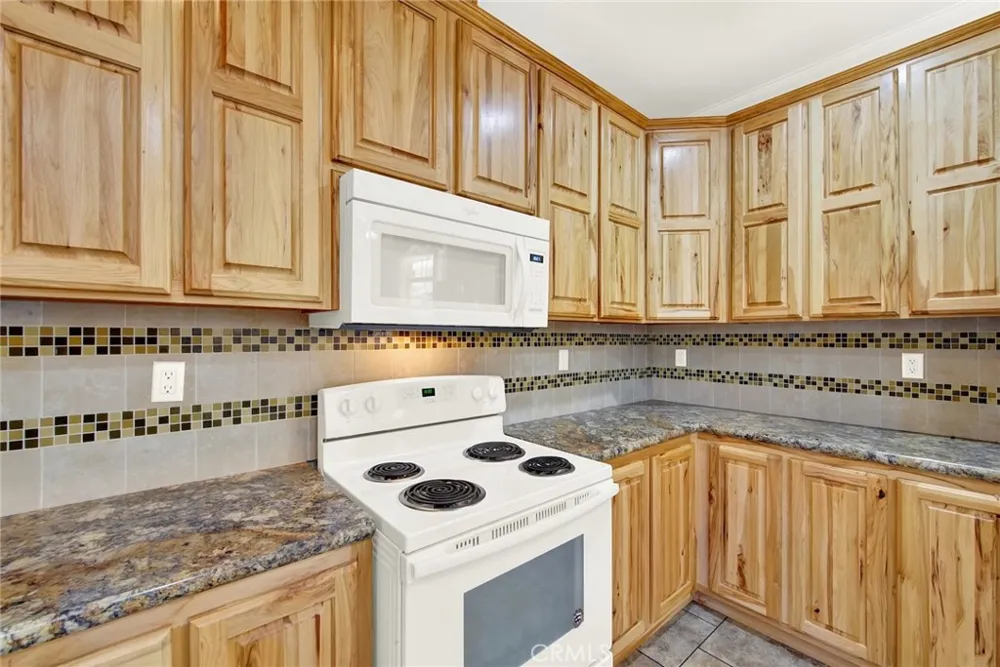 7455 HUMBOLDT Corning, CA 96021