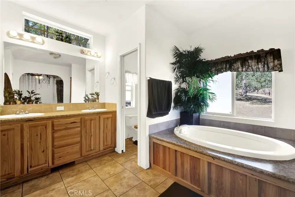 7455 HUMBOLDT Corning, CA 96021