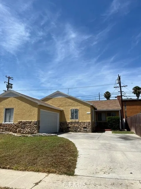 2319 W 129th