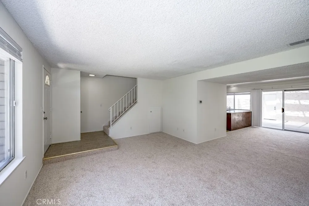 24223 La Glorita Circle Newhall, CA 91321