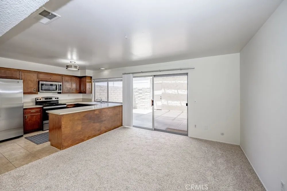 24223 La Glorita Circle Newhall, CA 91321