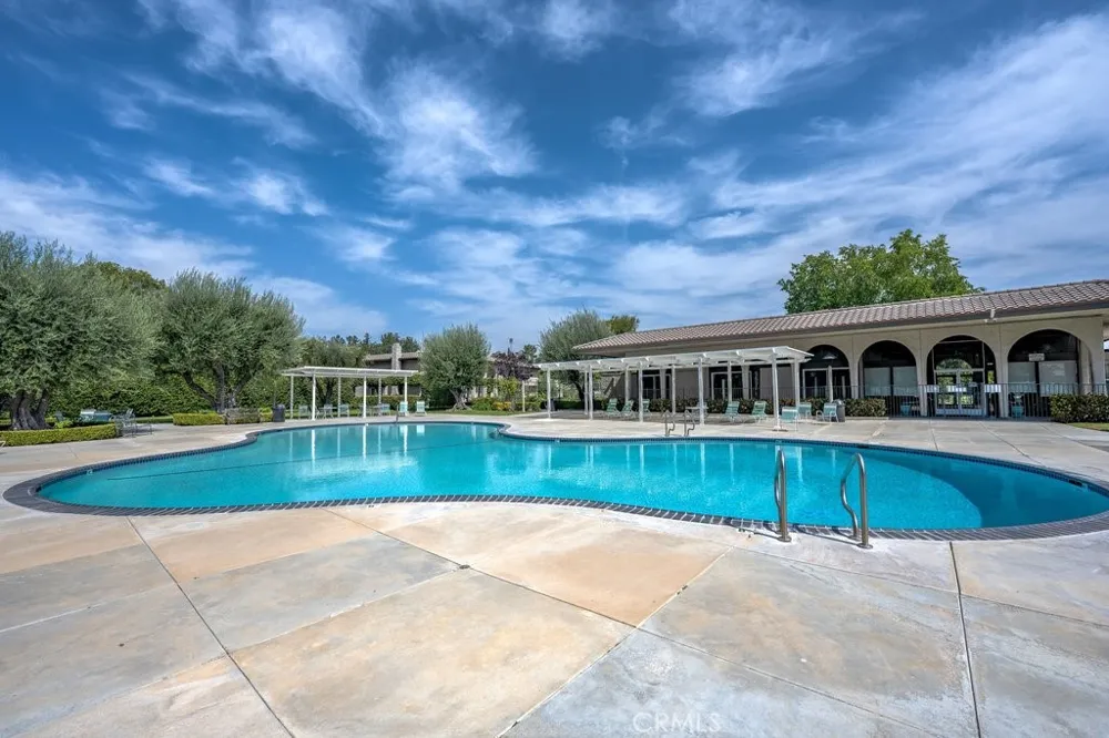 24223 La Glorita Circle Newhall, CA 91321