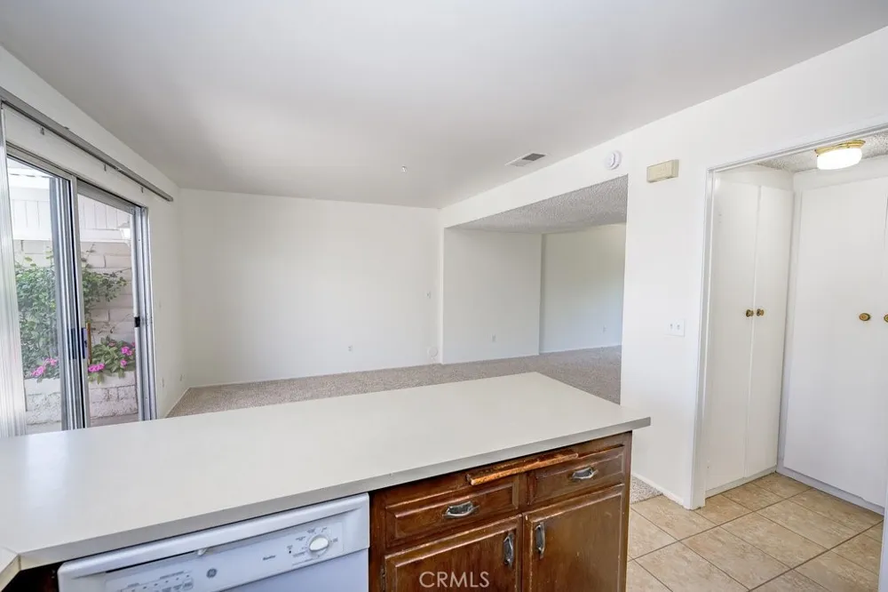 24223 La Glorita Circle Newhall, CA 91321