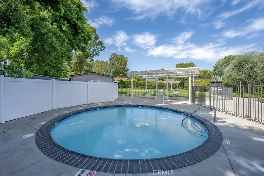 24223 La Glorita Circle Newhall, CA 91321