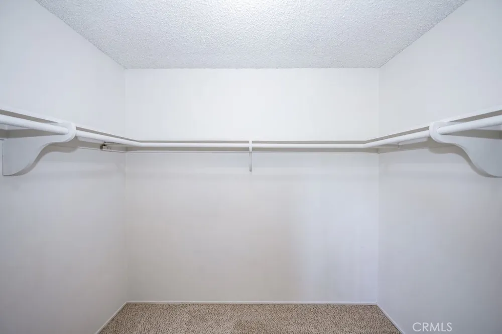 24223 La Glorita Circle Newhall, CA 91321