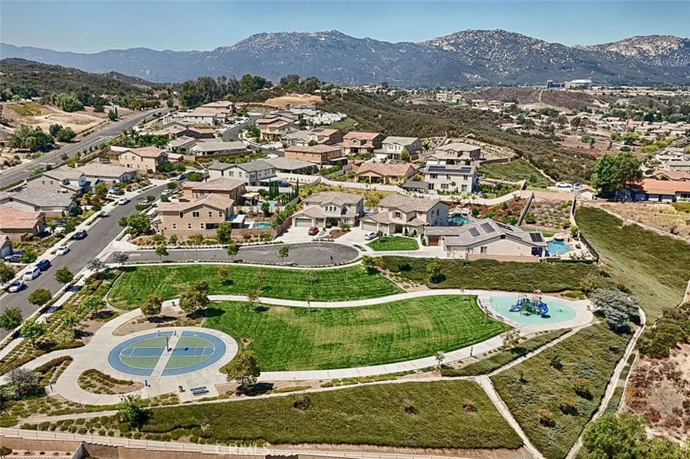 45659 Bassett Temecula, CA 92592