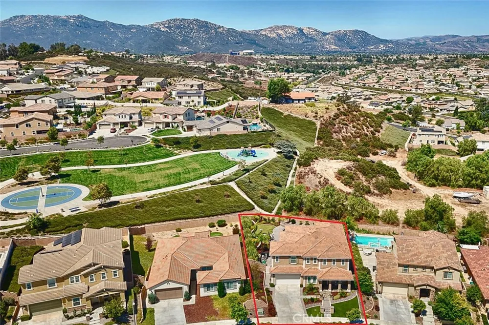 45659 Bassett Temecula, CA 92592