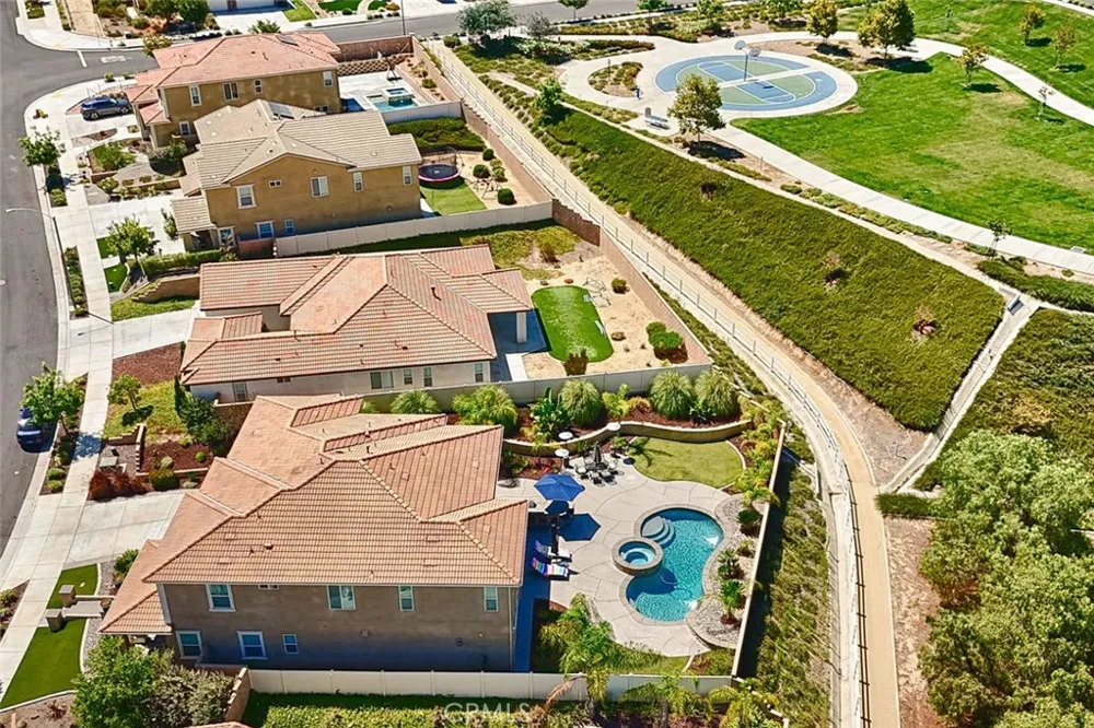 45659 Bassett Temecula, CA 92592