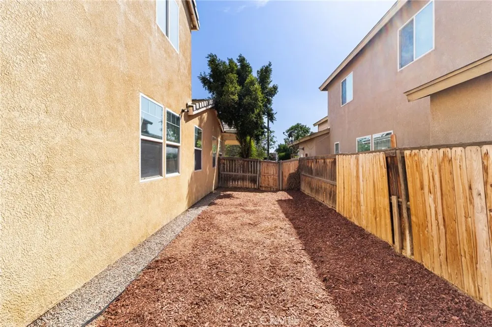 3938 Barbury Palms Perris, CA 92571