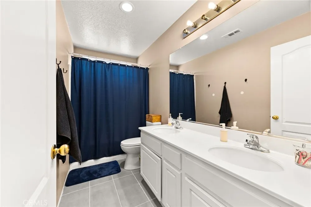 3938 Barbury Palms Perris, CA 92571