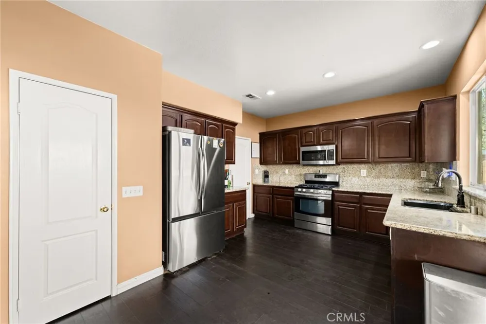3938 Barbury Palms Perris, CA 92571
